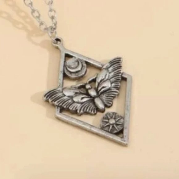 💚 2 for $20 💚 Celestial Butterfly / Moth Sun & Moon Necklace - Picture 2 of 7
